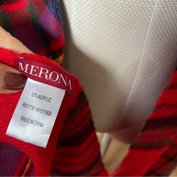 Merona Plaid Blanket Scarf - Picture 5 of 5